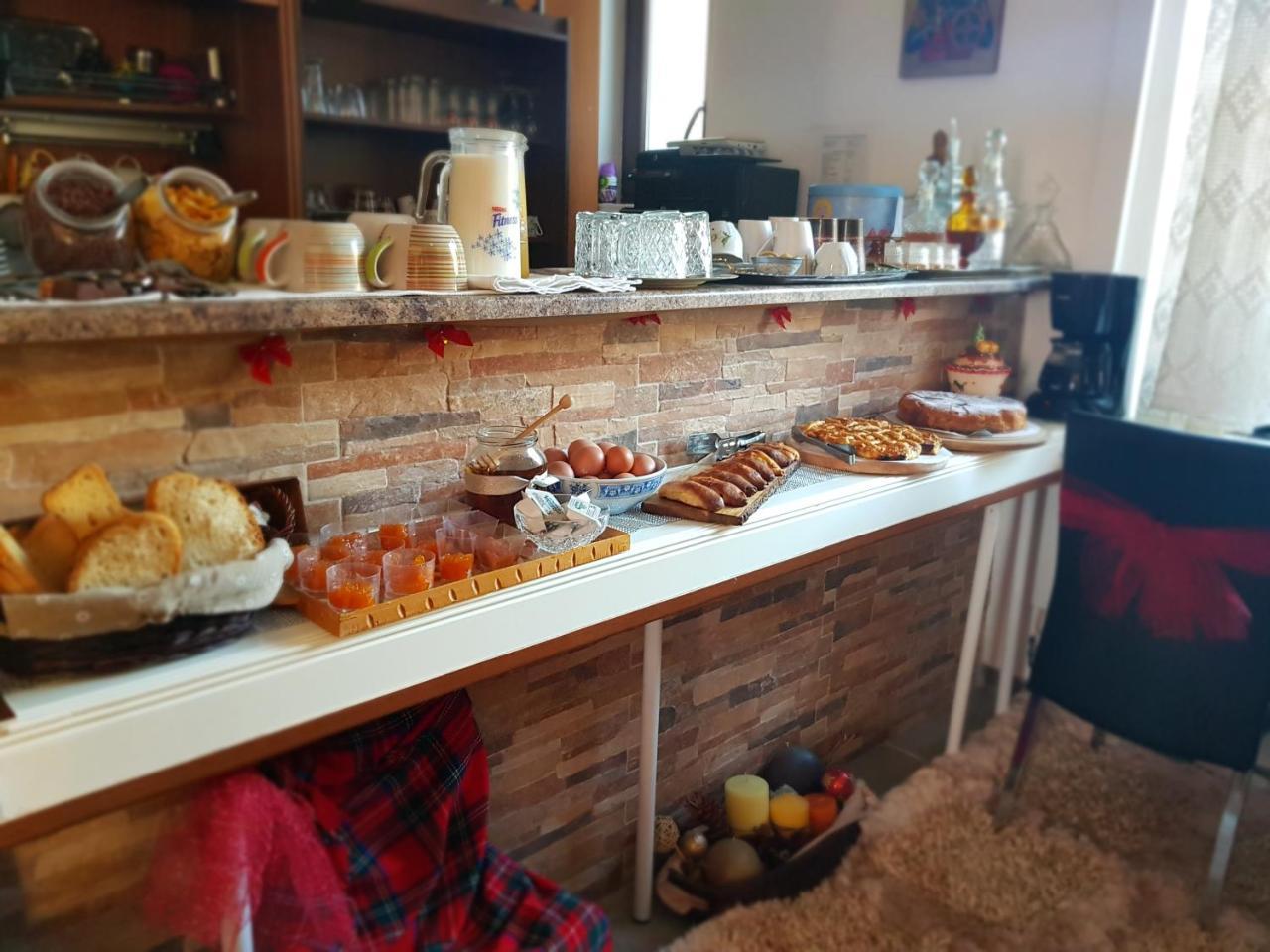 Petra & Elato Art Hotel Valtesziníko Kültér fotó