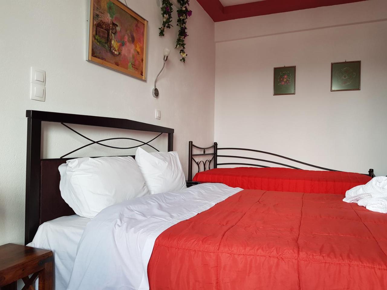 Petra & Elato Art Hotel Valtesziníko Kültér fotó
