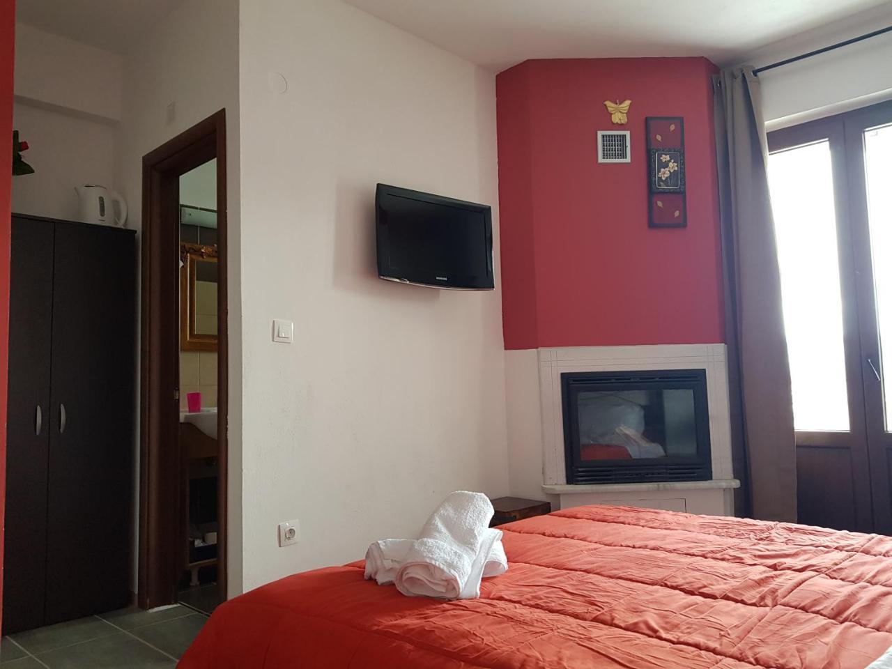 Petra & Elato Art Hotel Valtesziníko Kültér fotó