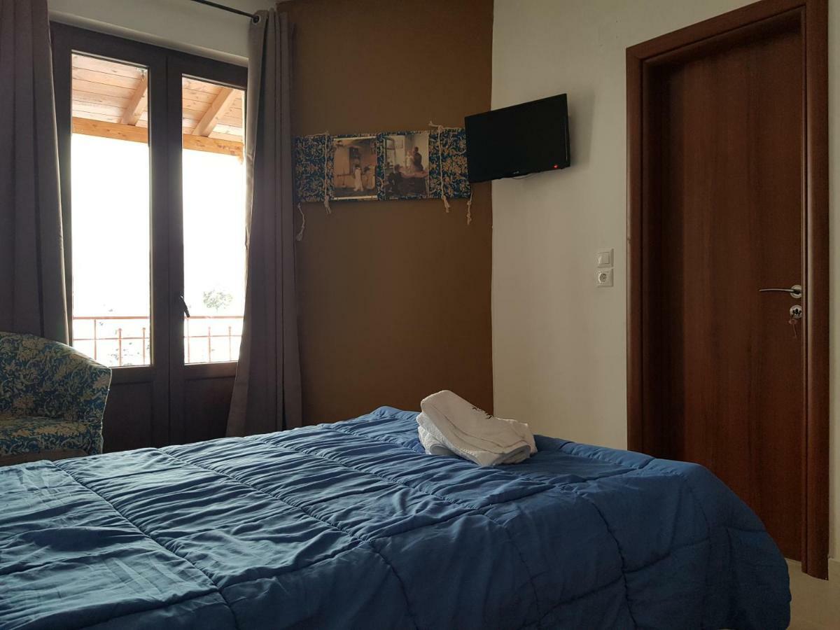 Petra & Elato Art Hotel Valtesziníko Kültér fotó
